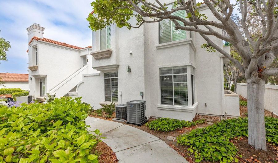 3335 Genoa Way 112, Oceanside, CA 92056 - 2 Beds, 2 Bath