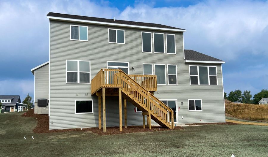 10718 Melanie Dr, Allendale, MI 49401 - 4 Beds, 3 Bath