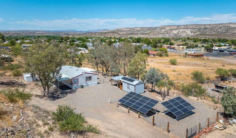 565 S 3RD St, Camp Verde, AZ 86322 - 3 Beds, 2 Bath