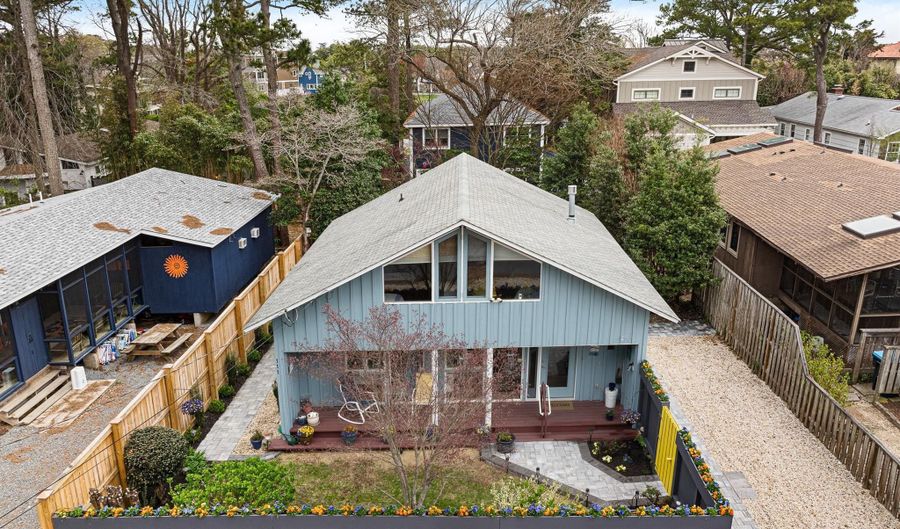 111 CAROLINA St, Dewey Beach, DE 19971 - 3 Beds, 2 Bath