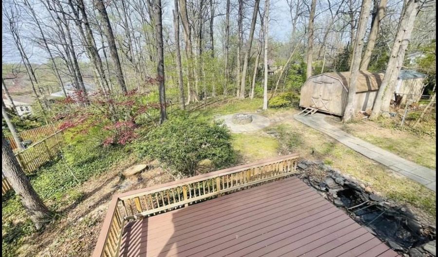 6810 FERN Ln, Annandale, VA 22003 - 4 Beds, 3 Bath