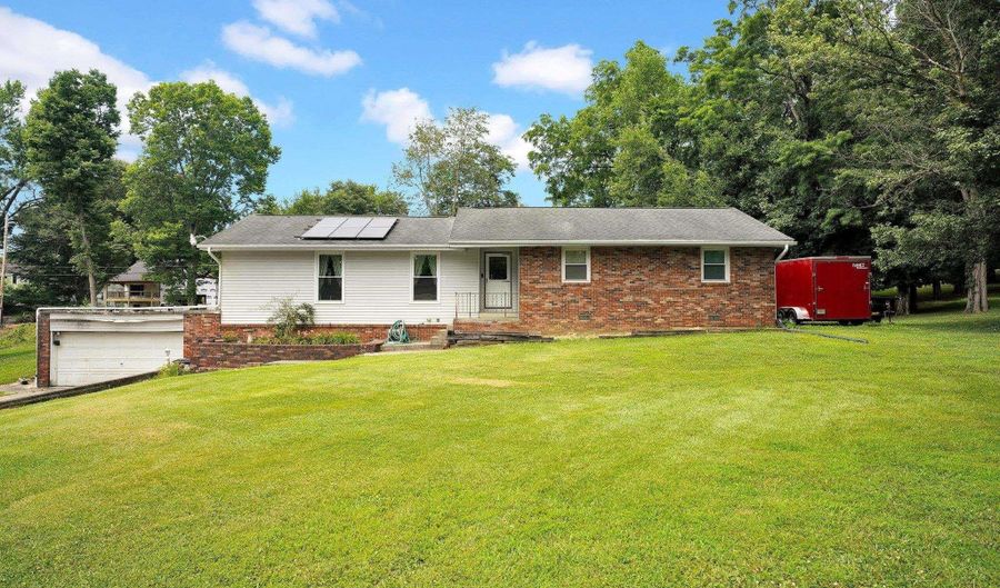 2403 G St, Bedford, IN 47421 - 3 Beds, 2 Bath