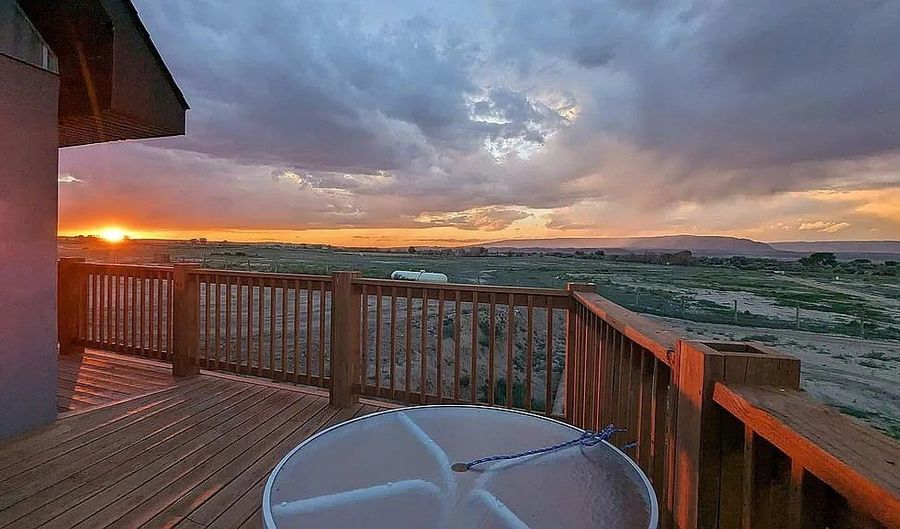 725 Road 6 1/2, Cowley, WY 82420 - 4 Beds, 3 Bath