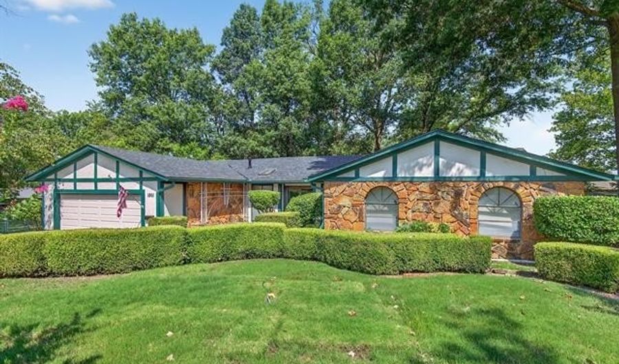1801 Rolling Hills Pl, Bartlesville, OK 74006 - 3 Beds, 2 Bath