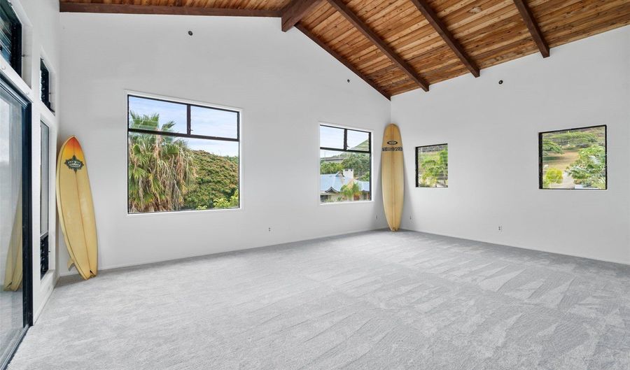 44-279 Kaneohe Bay Dr B, Kaneohe, HI 96744 - 4 Beds, 3 Bath