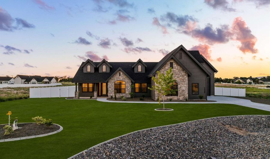 15300 Rhodes Ct, Caldwell, ID 83607 - 4 Beds, 3 Bath