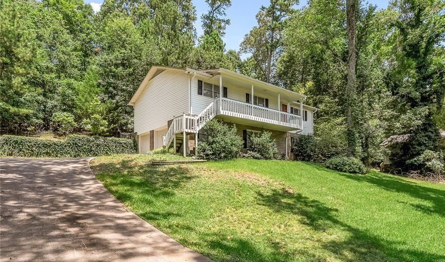 410 Kingston Way, Anderson, SC 29625 - 3 Beds, 2 Bath