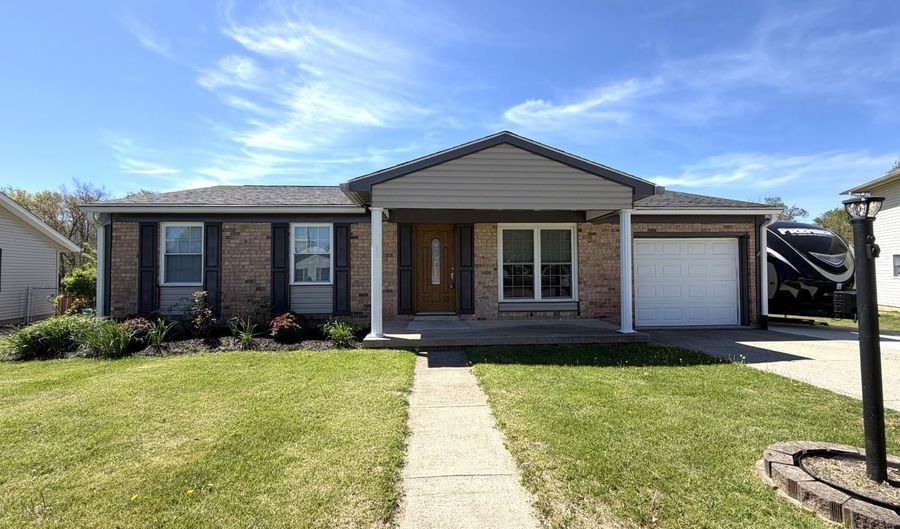 18 Circle Ln, Batesville, IN 47006 - 4 Beds, 2 Bath