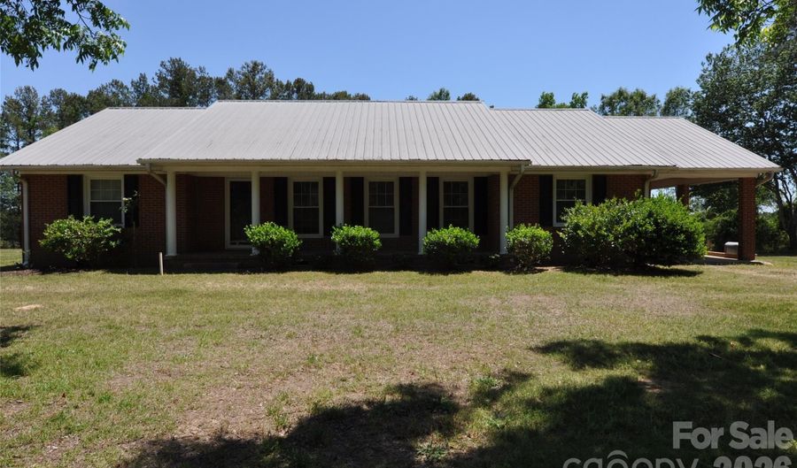 3693 Bethlehem Rd, Blackstock, SC 29014 - 3 Beds, 2 Bath