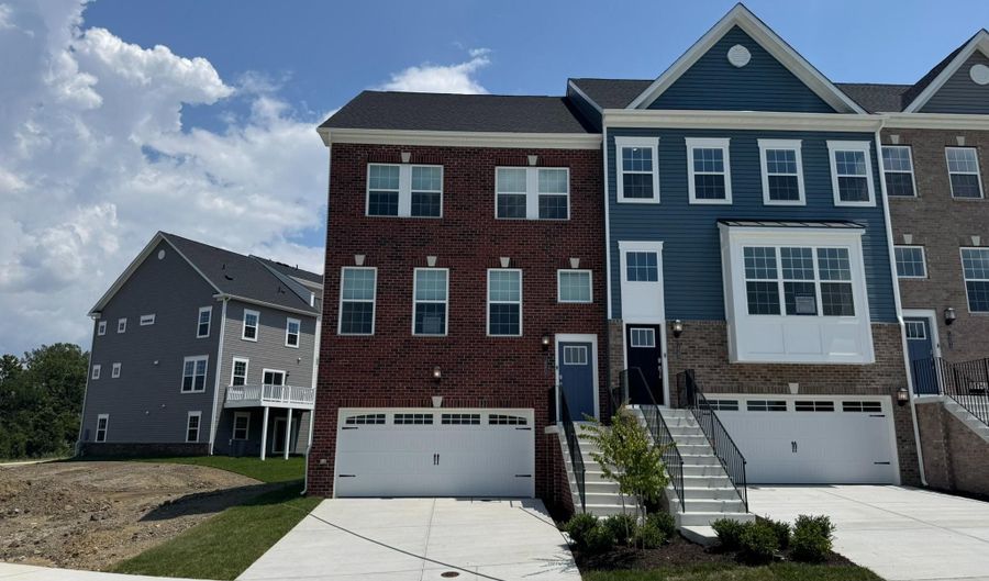 1880 RITTER Dr, Baltimore, MD 21244 - 3 Beds, 4 Bath