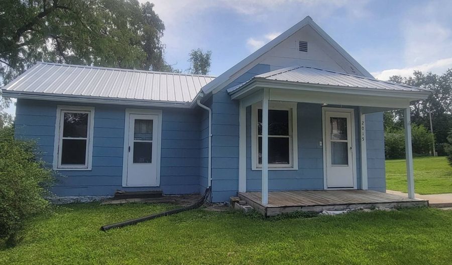 2015 L St, Auburn, NE 68305 - 1 Beds, 1 Bath