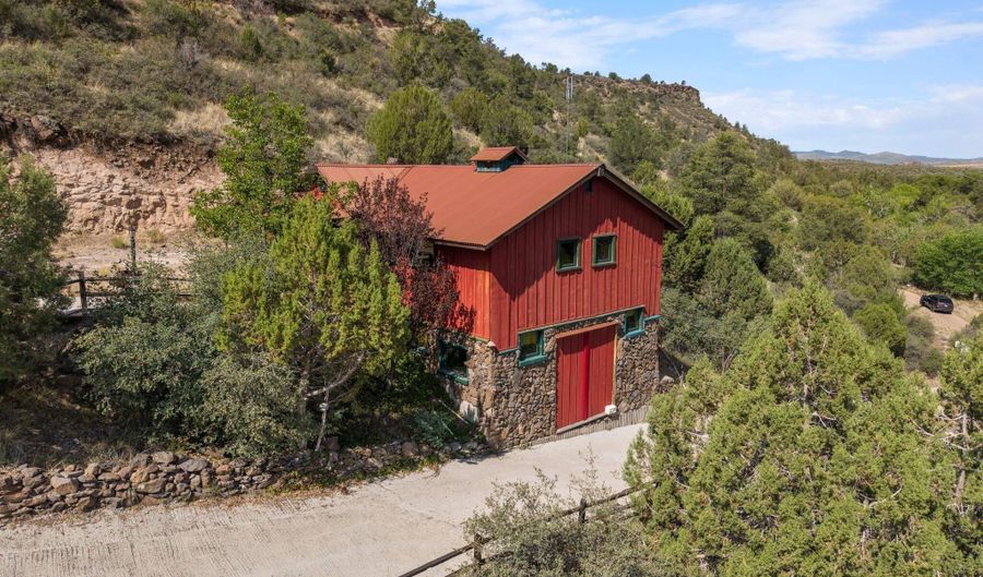 26580 E Tarantula Trl, Camp Verde, AZ 86333 - 2 Beds, 2 Bath