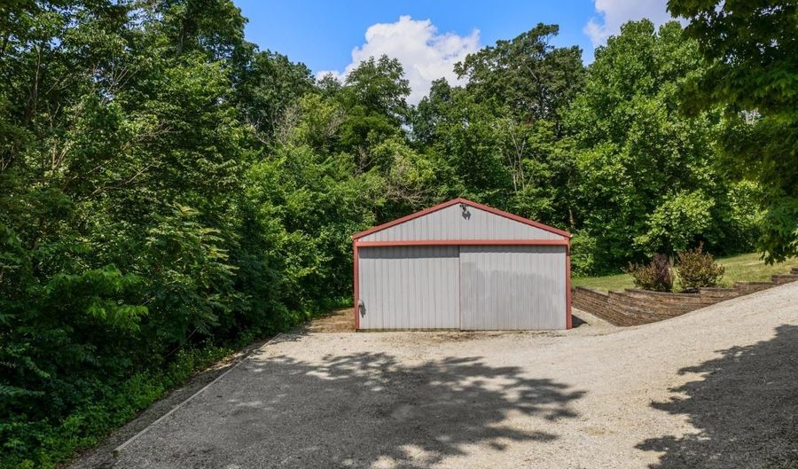 9163 Cole Ln, Aurora, IN 47001 - 3 Beds, 2 Bath