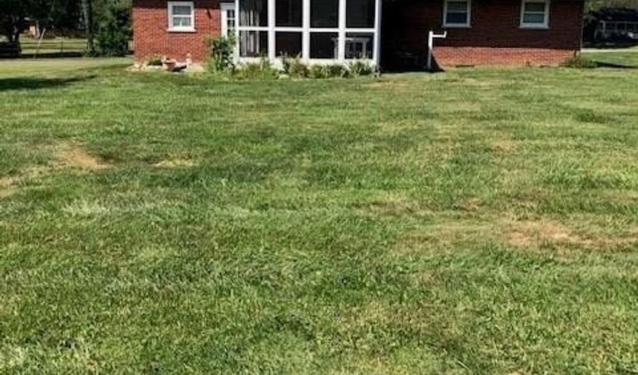 525 Iris Ln, Cincinnati, OH 45255 - 3 Beds, 2 Bath