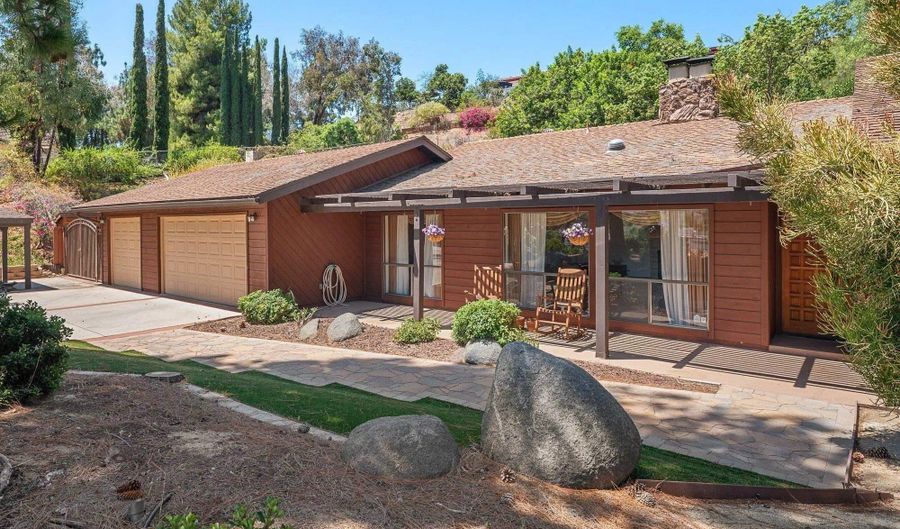 4116 Mars Way, La Mesa, CA 91941 - 4 Beds, 3 Bath