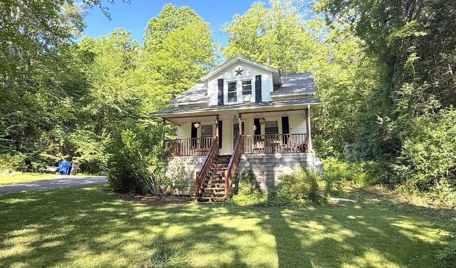 389 Colebrook River Rd, Colebrook, CT 06065 - 2 Beds, 2 Bath