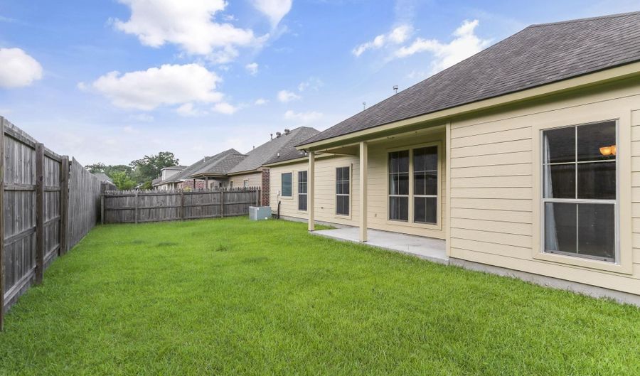 6526 Cameren Oaks Dr, Baton Rouge, LA 70817 - 3 Beds, 2 Bath