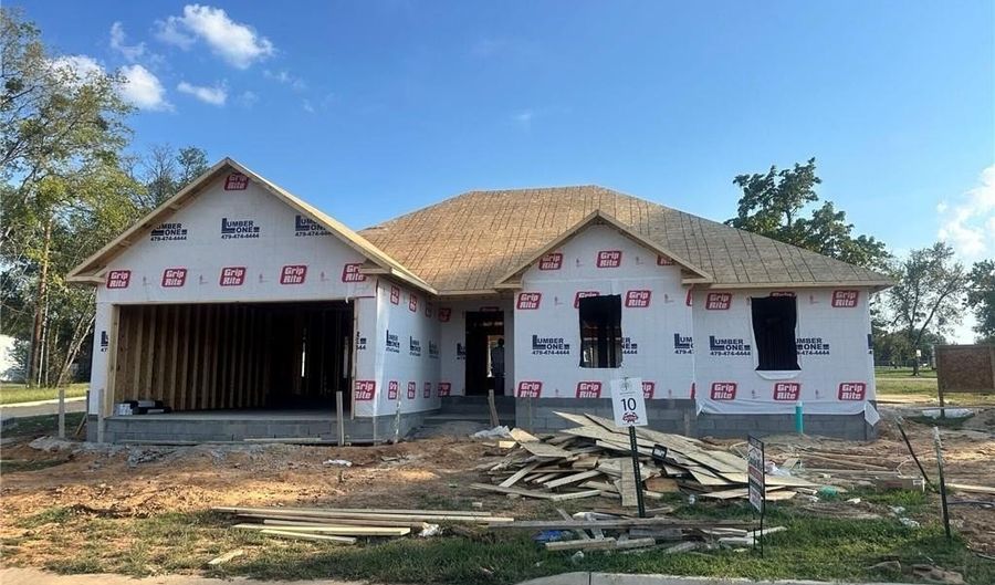 1101 Hunter Dr, Barling, AR 72923 - 4 Beds, 2 Bath