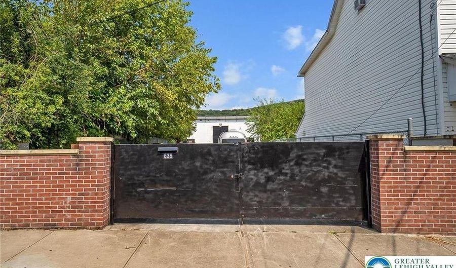 839 S Front St, Allentown, PA 18103 - 0 Beds, 0 Bath