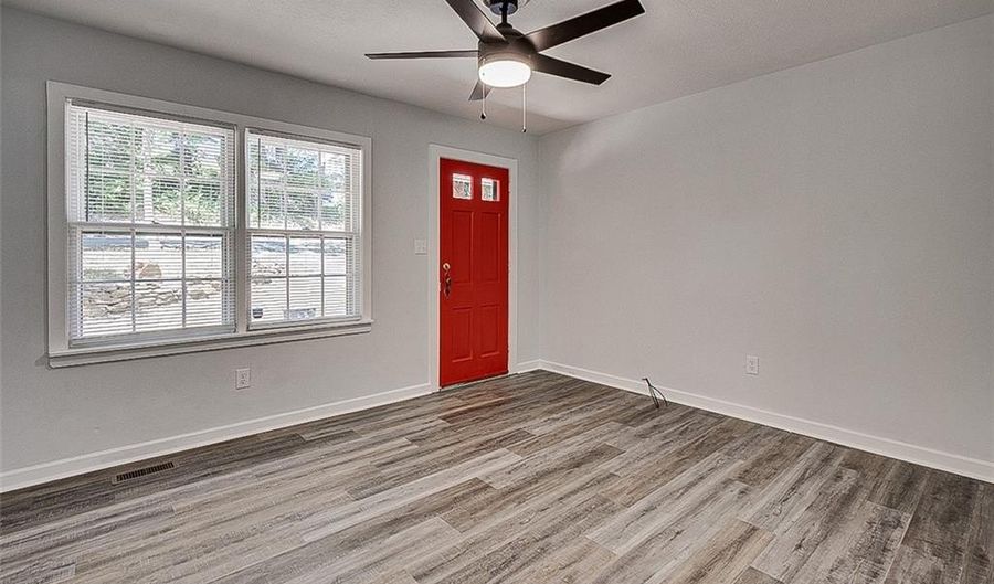 1037 Robbins St, Asheboro, NC 27203 - 2 Beds, 1 Bath