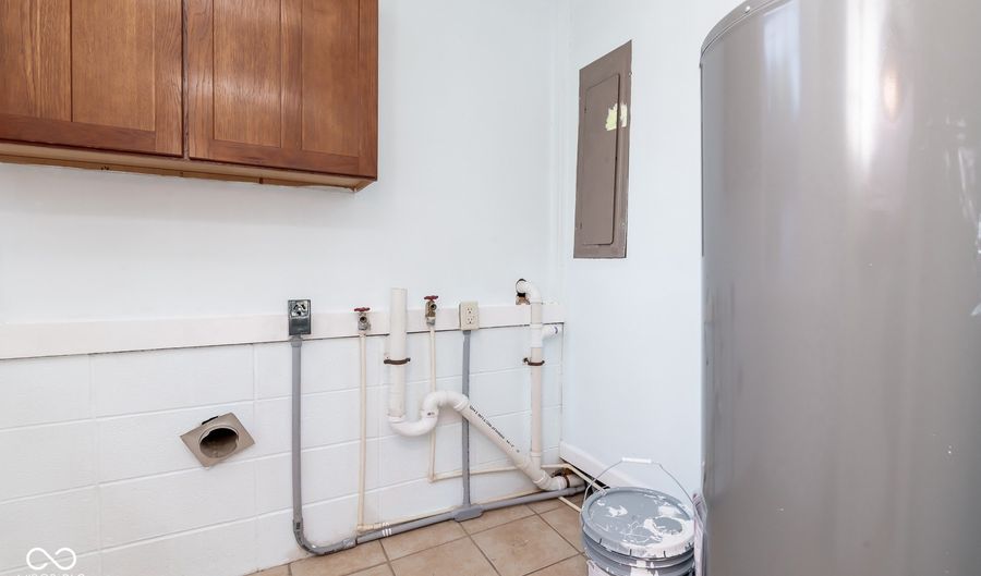 182 Wilbur Ave, Austin, IN 47102 - 3 Beds, 1 Bath