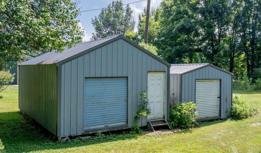 3085 Peerless Rd, Bedford, IN 47421 - 4 Beds, 3 Bath