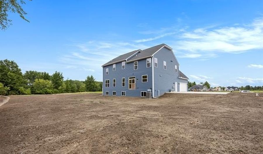 71705 Hidden River Dr, Armada, MI 48005 - 4 Beds, 4 Bath