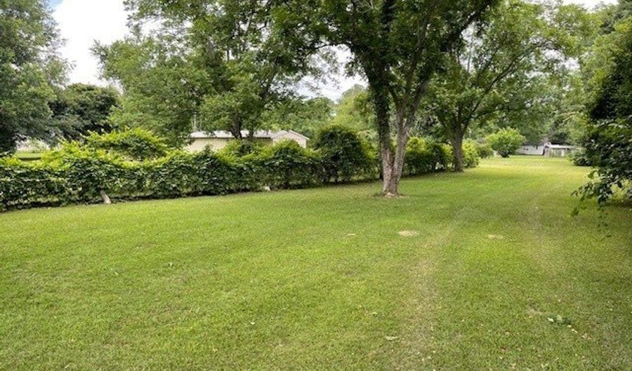 120 Westover, Adel, GA 31620 - 4 Beds, 3 Bath