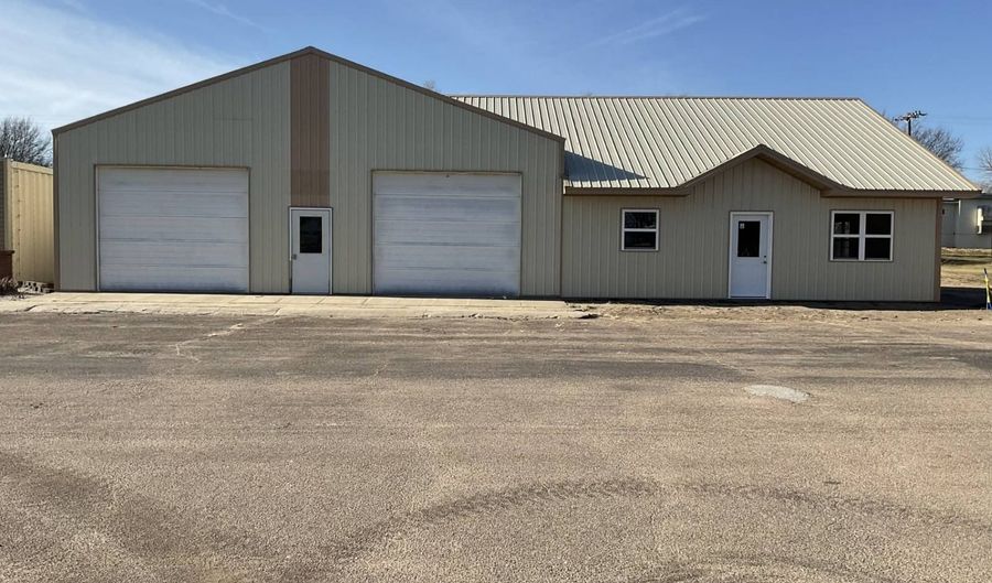 235 Third St, Bartlett, NE 68622 - 2 Beds, 1 Bath