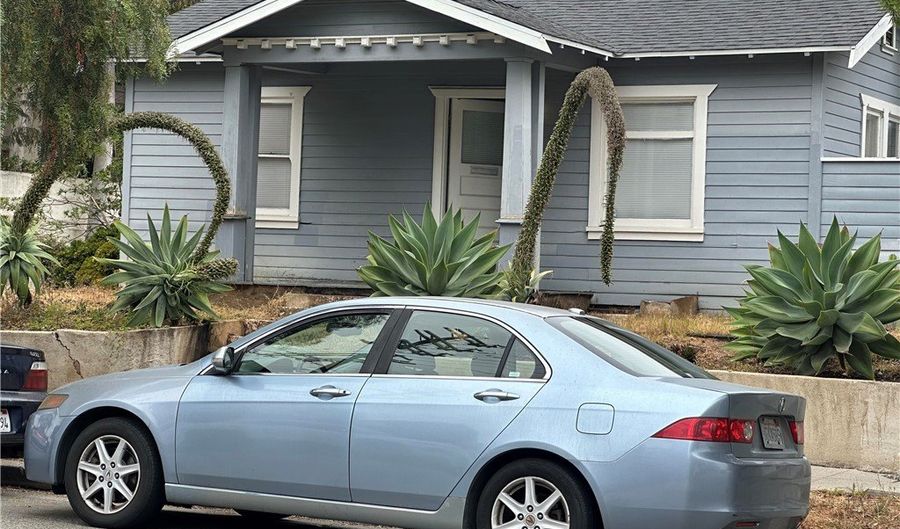 1116 S Barrington Ave, Los Angeles, CA 90049 - 2 Beds, 1 Bath