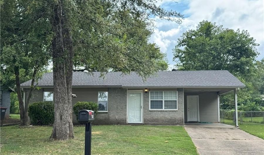 1107 N St, Barling, AR 72923 - 3 Beds, 2 Bath