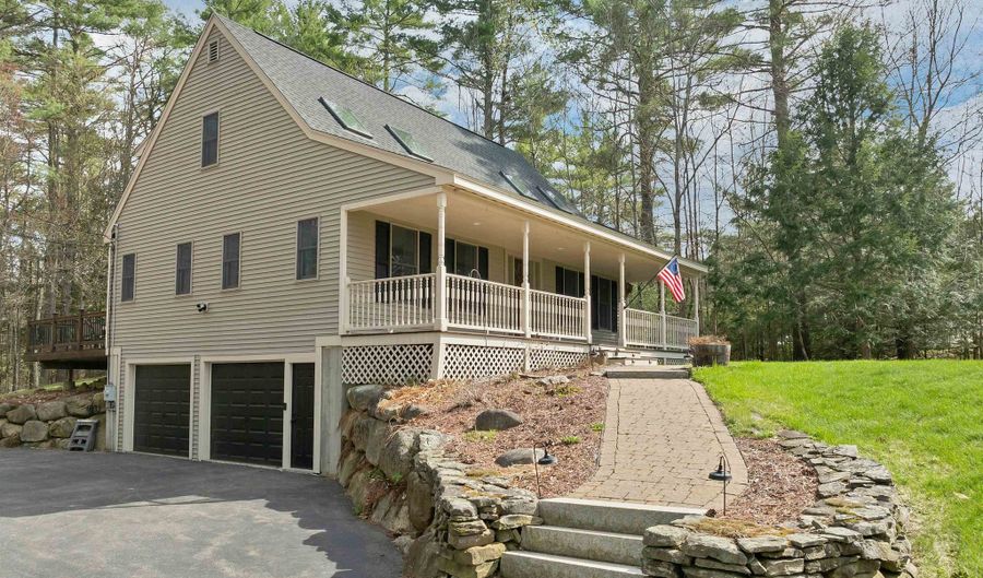 36 Bennington Dr, Belmont, NH 03220 - 4 Beds, 3 Bath
