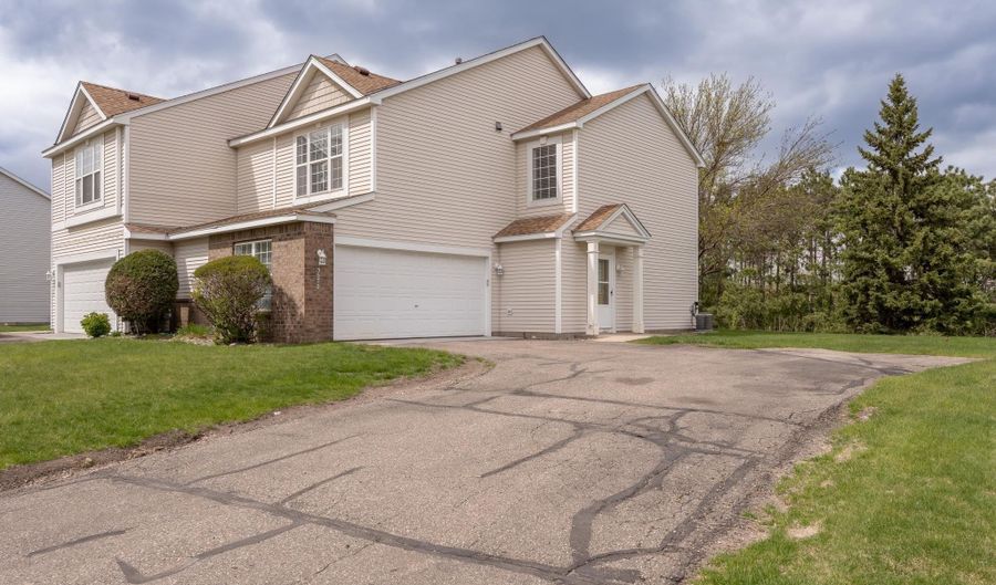 15570 Finch Ave, Apple Valley, MN 55124 - 3 Beds, 3 Bath