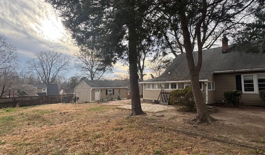 491 N LATHAM St N, Alexandria, VA 22304 - 2 Beds, 1 Bath