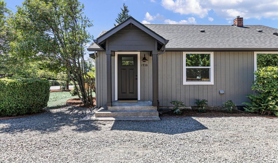 1938 7TH St, Springfield, OR 97477 - 3 Beds, 2 Bath
