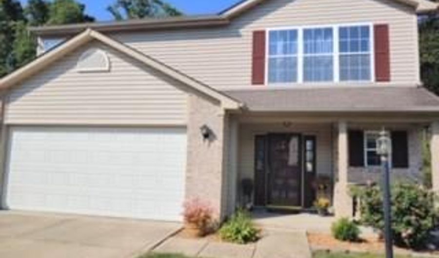8308 Lake Tree Ln, Indianapolis, IN 46217 - 3 Beds, 3 Bath