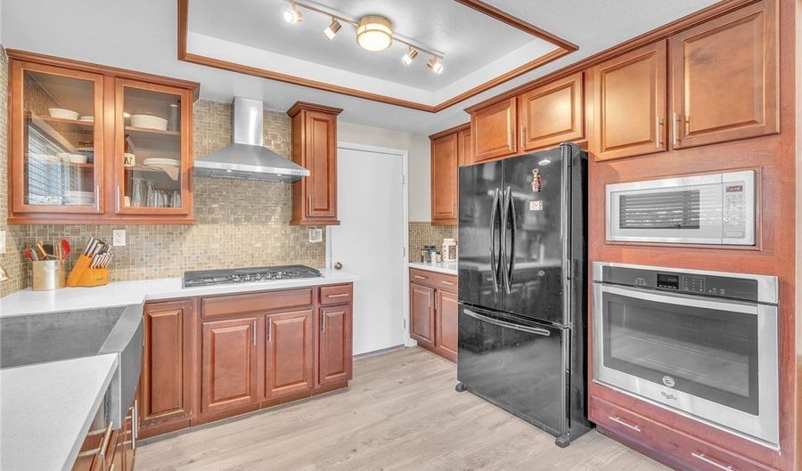 2312 Fairbourne Way, Henderson, NV 89074 - 3 Beds, 2 Bath