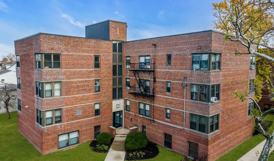 67 W 48th St 235, Bayonne, NJ 07002 - 2 Beds, 1 Bath