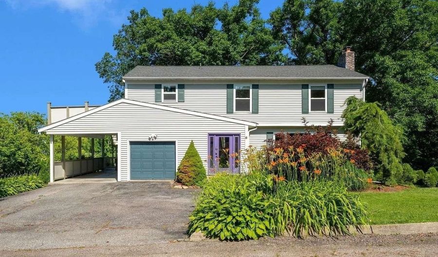 46 Chittenden Dr, Burlington, VT 05401 - 4 Beds, 3 Bath