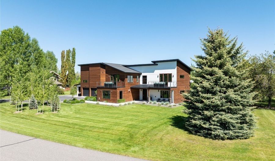 635 Stonegate Dr, Bozeman, MT 59715 - 3 Beds, 5 Bath
