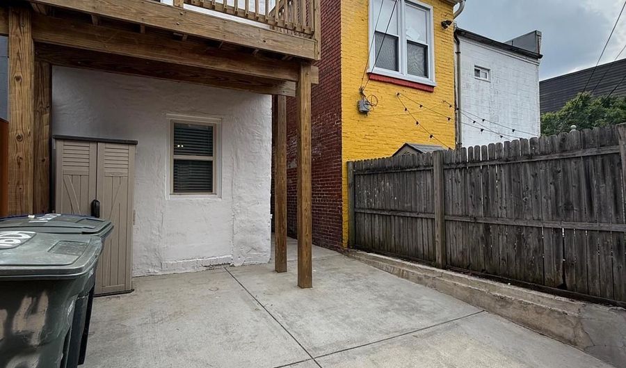1604 LEVIS St NE, Washington, DC 20002 - 2 Beds, 2 Bath