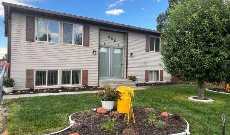 586 Boyd, Chubbuck, ID 83202 - 4 Beds, 2 Bath