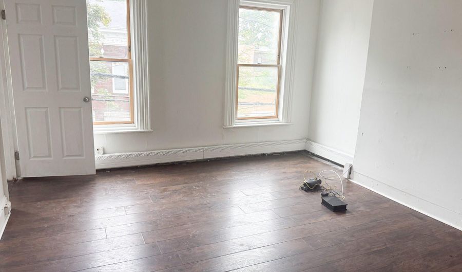 154 Broad St, Albany, NY 12202 - 8 Beds, 3 Bath