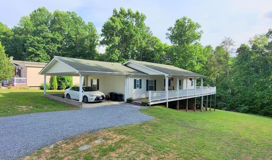 22156 Webb Dr, Abingdon, VA 24211 - 3 Beds, 2 Bath