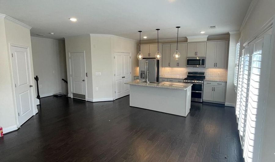 42892 SANDY QUAIL Ter, Ashburn, VA 20148 - 3 Beds, 3 Bath