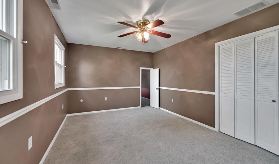32298 HASTINGS Dr, Laurel, DE 19956 - 5 Beds, 3 Bath