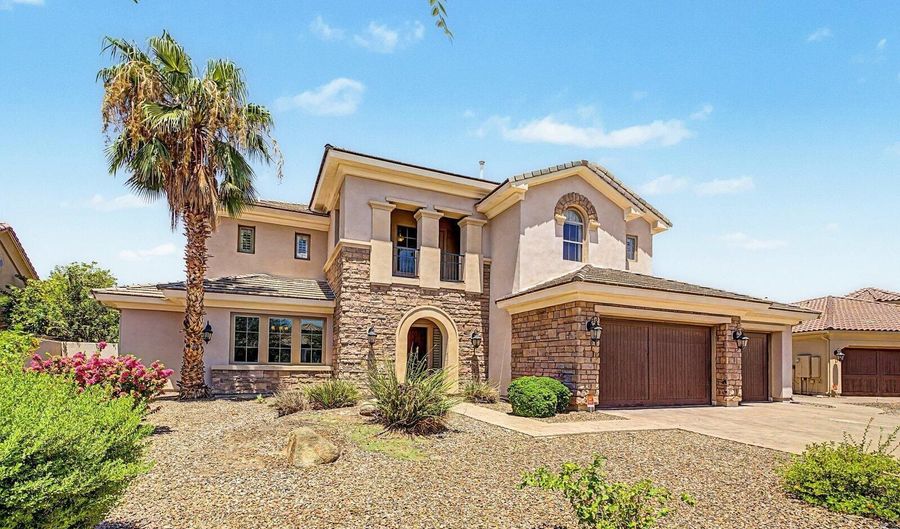 294 W GRAND CANYON Dr, Chandler, AZ 85248 - 6 Beds, 7 Bath