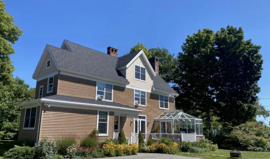2 Mountain Ave, Bar Harbor, ME 04609 - 7 Beds, 4 Bath