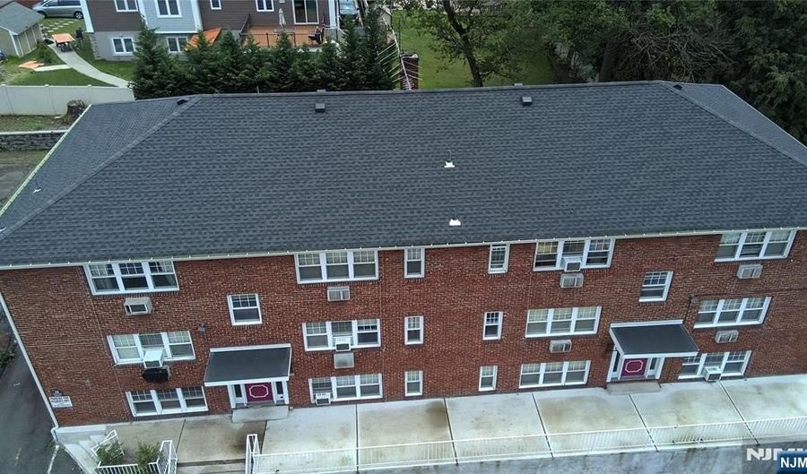26 Clinton Street 4, Belleville, NJ 07109 - 1 Beds, 1 Bath
