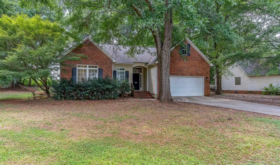 1238 Westgate Rd, Anderson, SC 29626 - 3 Beds, 2 Bath
